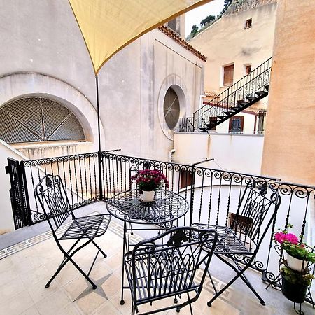 Dimora Ventimiglia Apartment Чефалу Екстериор снимка